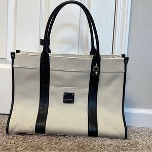 Henri Bendel Jetsetter Zip  Tote 👜